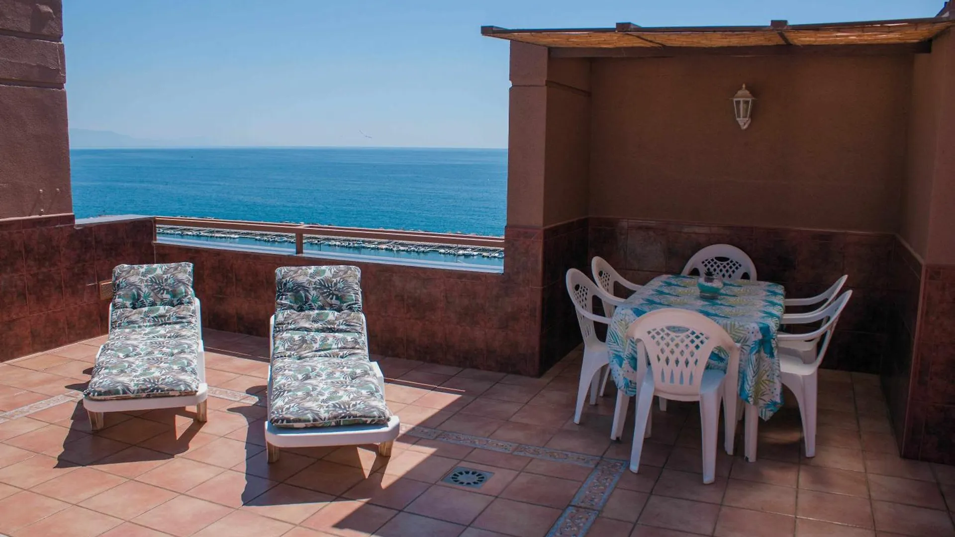 Atico Con Piscina Privada Y Vistas Al Mar Apartment Fuengirola