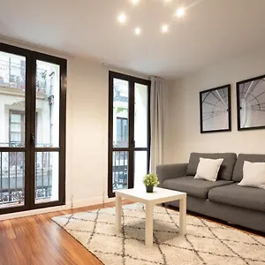 precioso-apartamento-en-pleno-casco-viejo.bilbaohotelsspain.com/