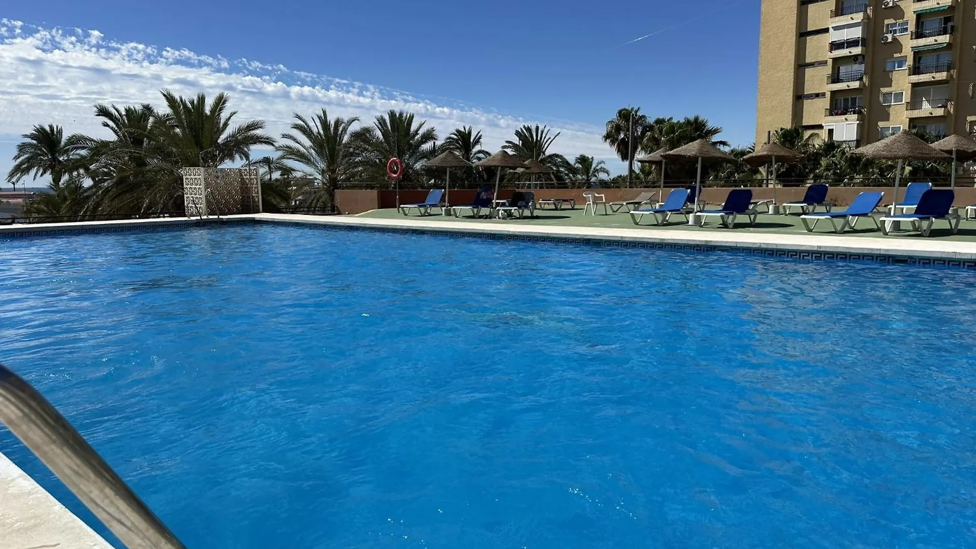 Atico Con Piscina Privada Y Vistas Al Mar Apartment Fuengirola